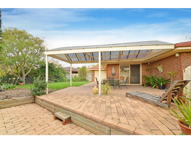 5 Corsair Close, Seaford Rise SA 5169
