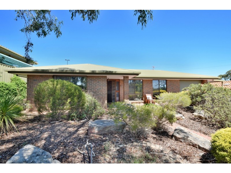 39 Woodswallow Drive, Happy Valley SA 5159