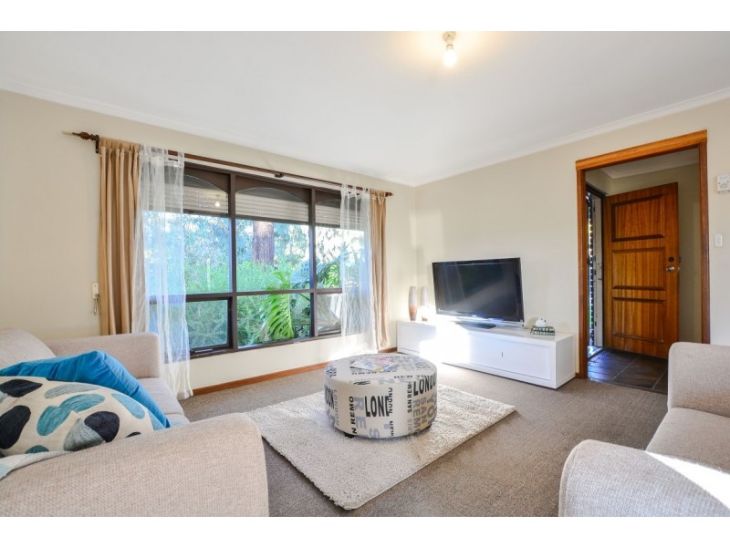 8 Regency Road, Happy Valley SA 5159