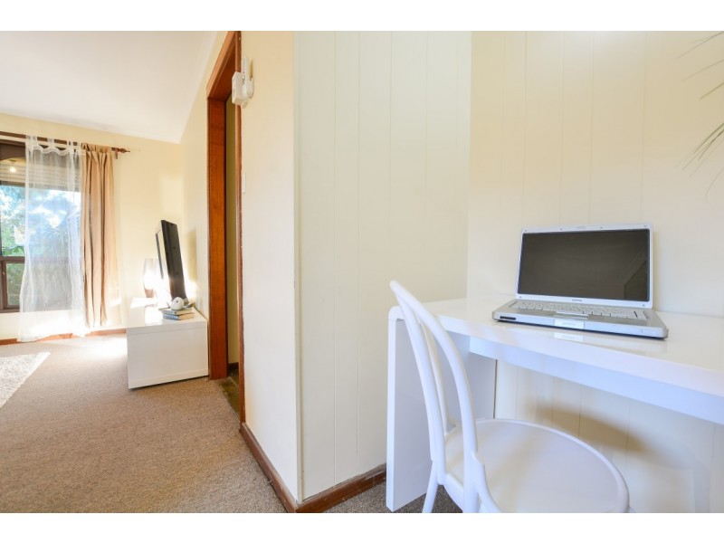 8 Regency Road, Happy Valley SA 5159