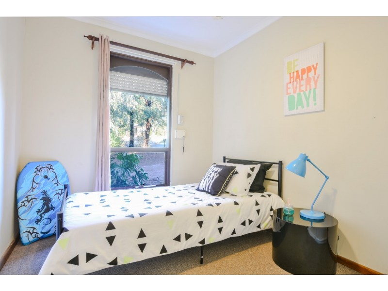 8 Regency Road, Happy Valley SA 5159