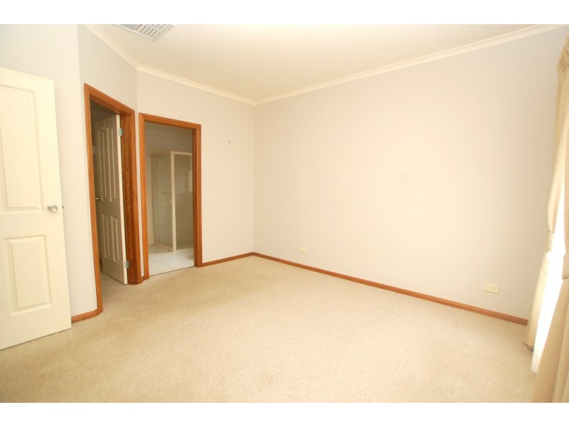 55 Grand Boulevard, Seaford Rise SA 5169