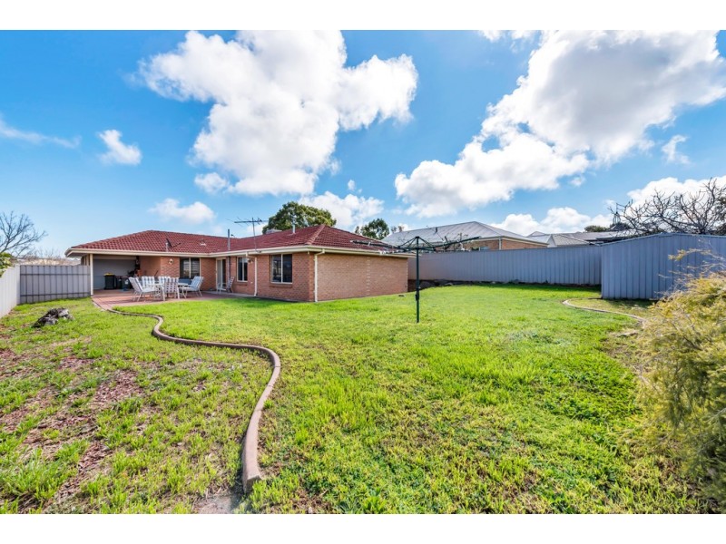 19 Bathbank Crescent, Sheidow Park SA 5158