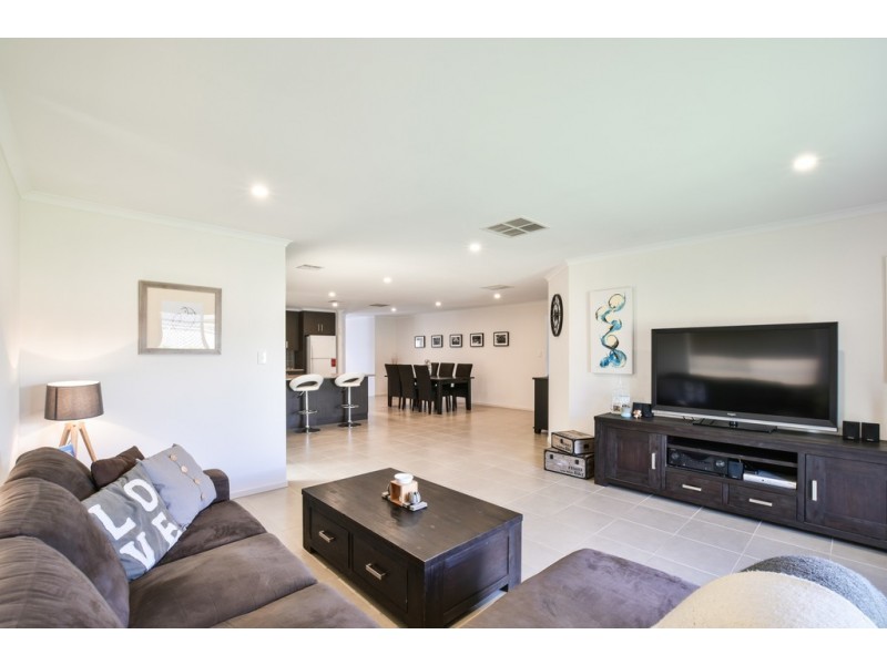 6 Locomotive Drive, Sheidow Park SA 5158