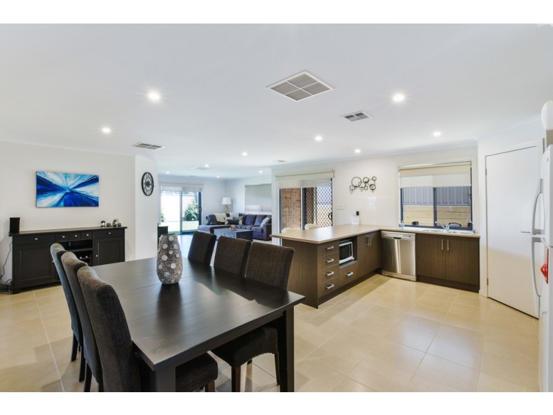 6 Locomotive Drive, Sheidow Park SA 5158