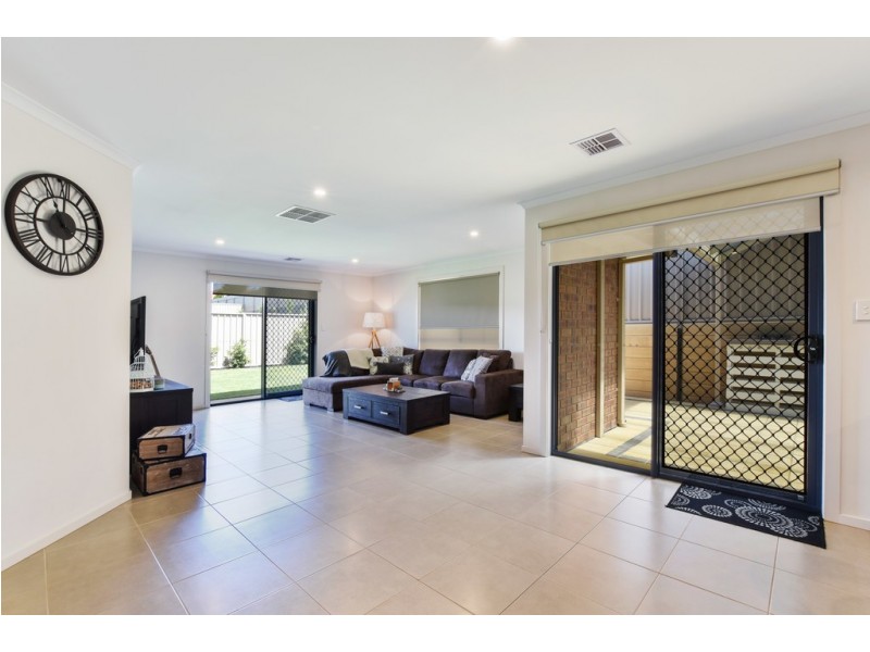 6 Locomotive Drive, Sheidow Park SA 5158