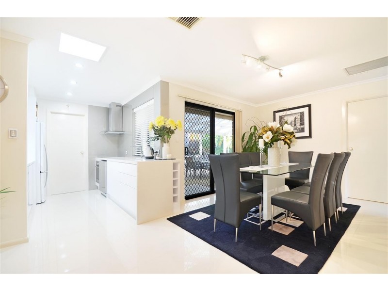 22 Potter Drive, Woodcroft SA 5162