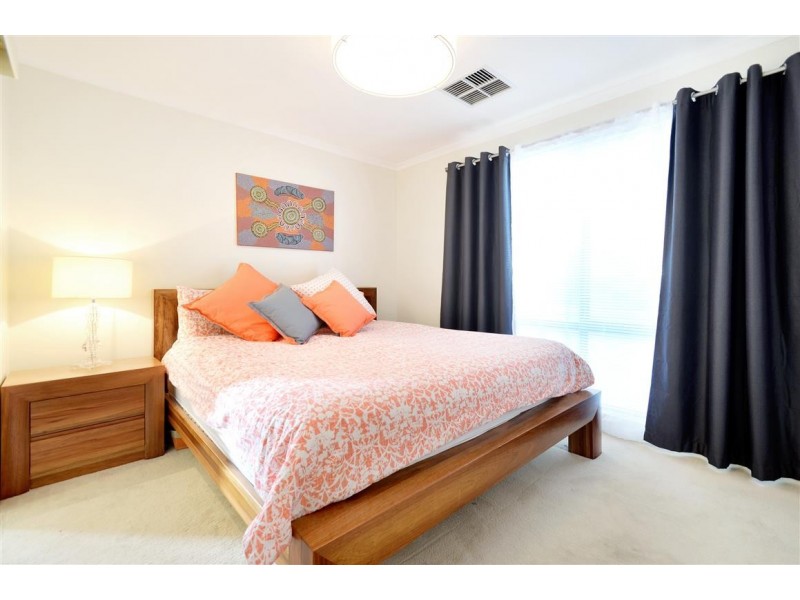 22 Potter Drive, Woodcroft SA 5162