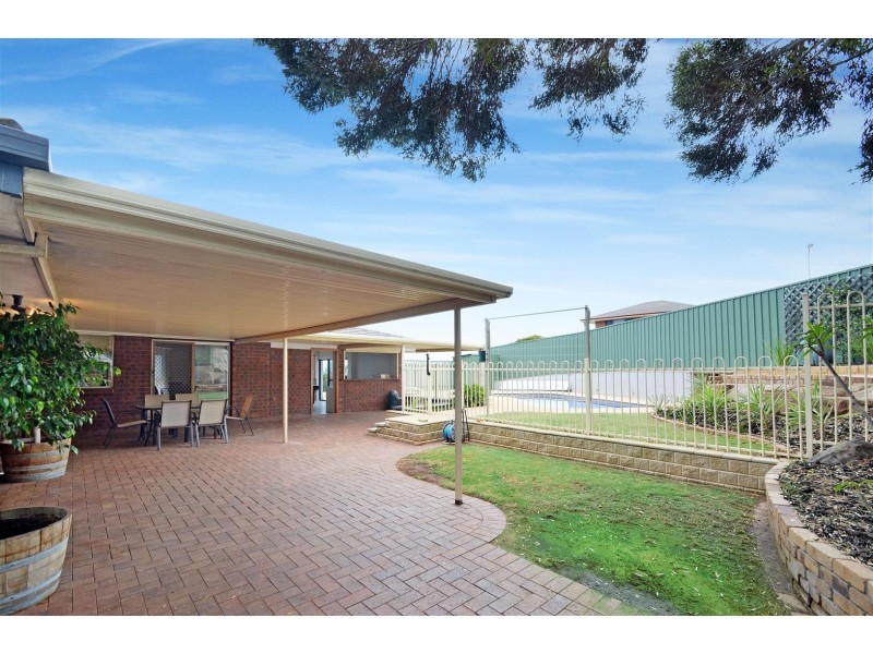 26 Kurrambi Crescent, Hallett Cove SA 5158