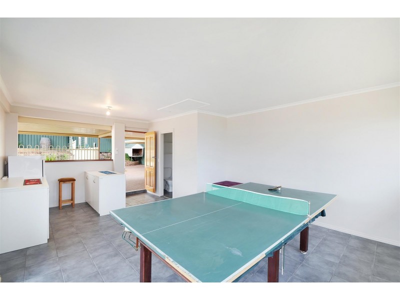 26 Kurrambi Crescent, Hallett Cove SA 5158