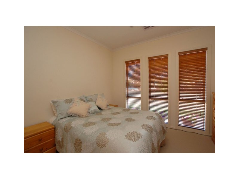 9 Eurunderee Avenue, Seacombe Gardens SA 5047