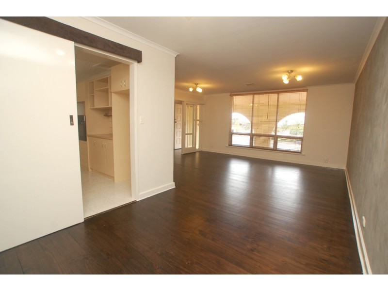 43 Tripoli Road, Happy Valley SA 5159