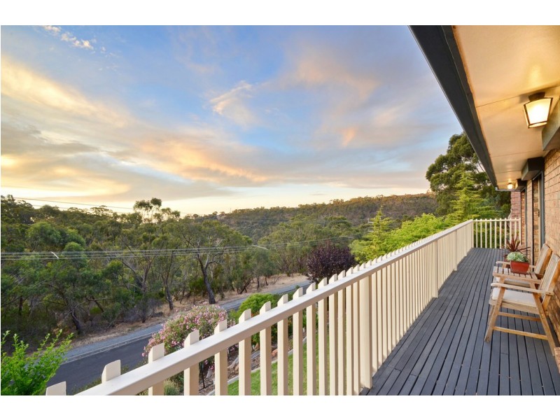 90 Broadmeadow Drive, Flagstaff Hill SA 5159