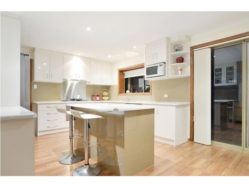 90 Broadmeadow Drive, Flagstaff Hill SA 5159