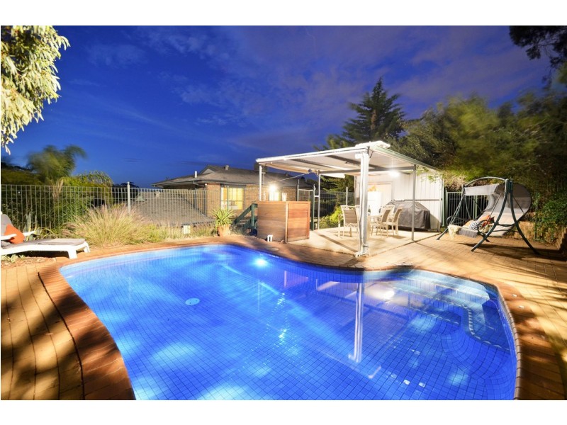 90 Broadmeadow Drive, Flagstaff Hill SA 5159