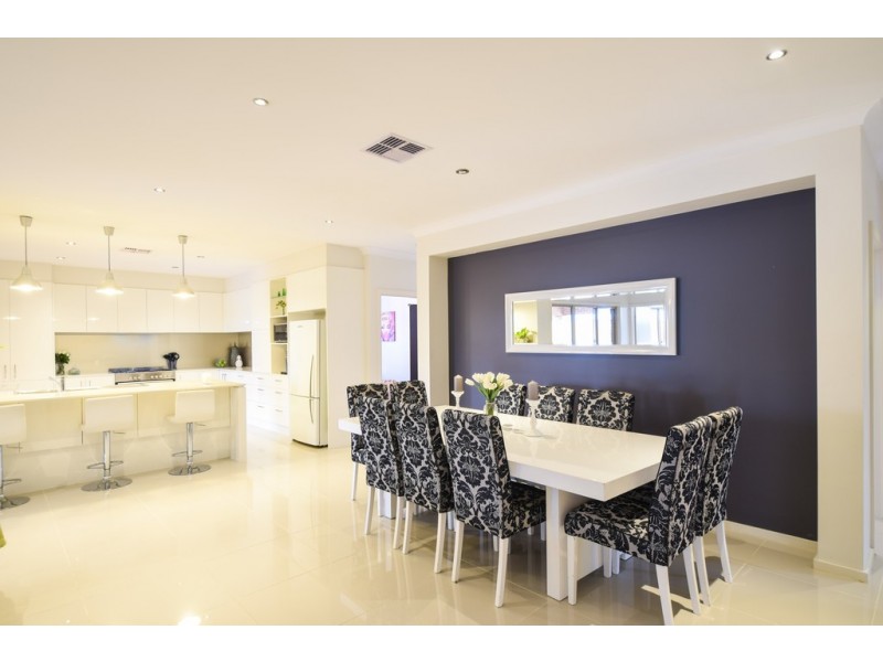 8 Yarr Crescent, Seaford Meadows SA 5169