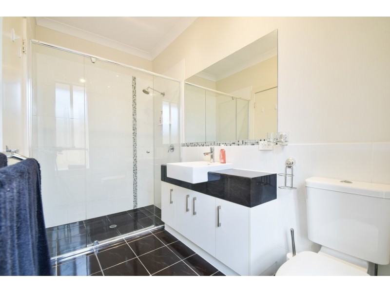 8 Yarr Crescent, Seaford Meadows SA 5169