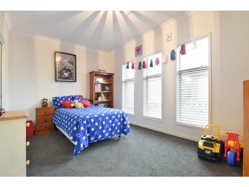 8 Yarr Crescent, Seaford Meadows SA 5169