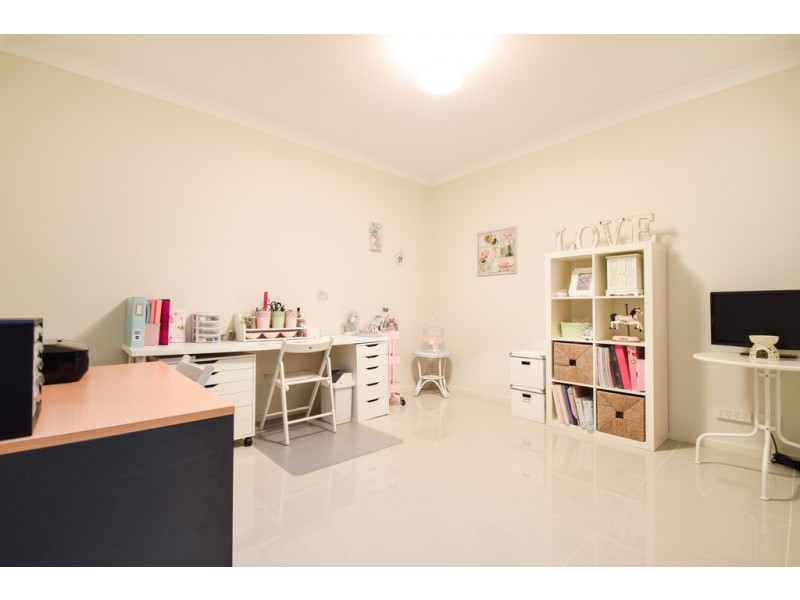 8 Yarr Crescent, Seaford Meadows SA 5169