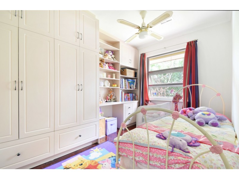 9 Glenburnie Street, Happy Valley SA 5159