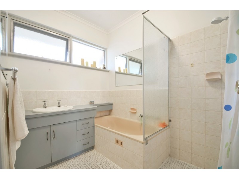 9 Glenburnie Street, Happy Valley SA 5159