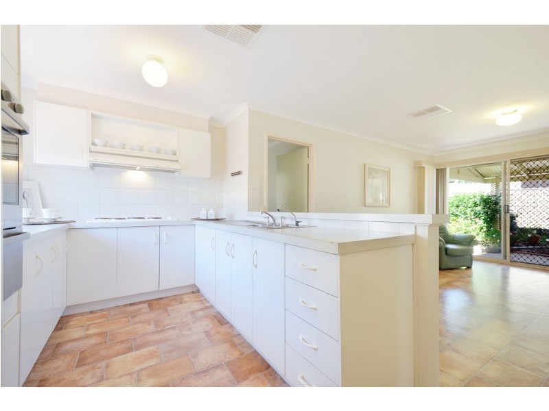 2 Paxton Mews, Onkaparinga Hills SA 5163