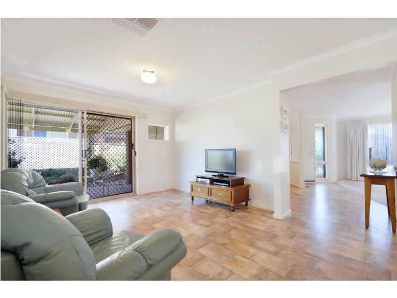 2 Paxton Mews, Onkaparinga Hills SA 5163