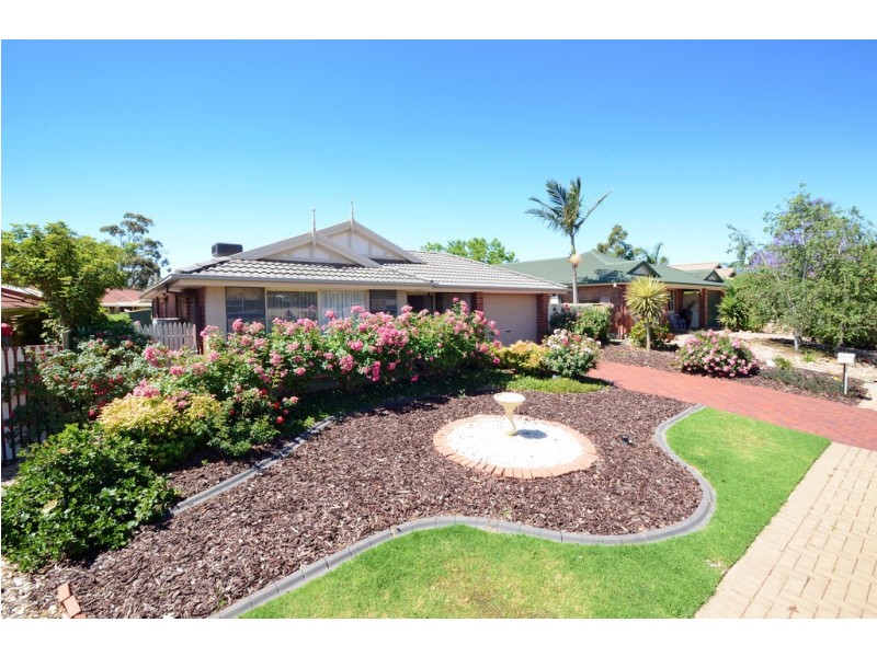 2 Paxton Mews, Onkaparinga Hills SA 5163