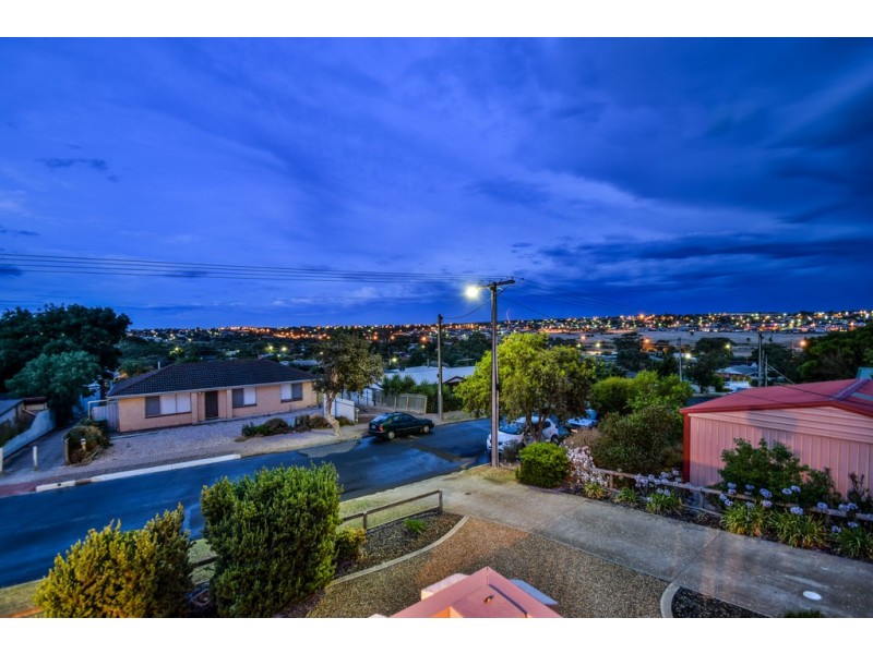 18 Bounty Street, Moana SA 5169