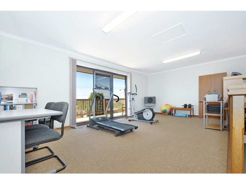 18 Bounty Street, Moana SA 5169