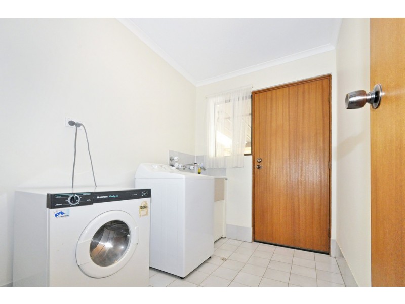 18 Bounty Street, Moana SA 5169