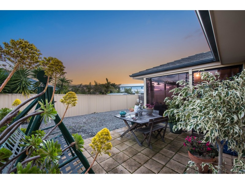 16 Halcyon Circuit, Aldinga Beach SA 5173