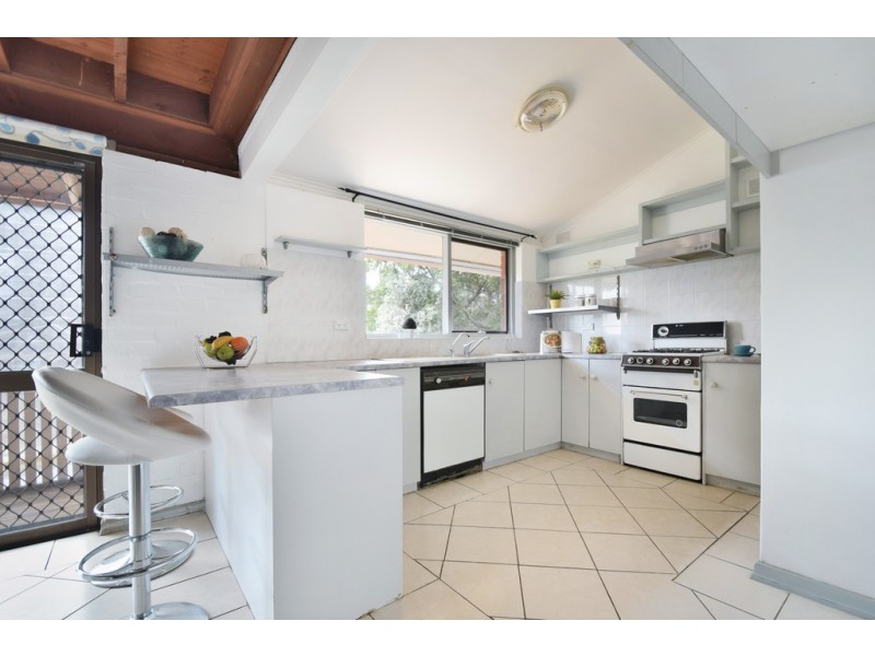 11 Glencoe Road, Reynella East SA 5161