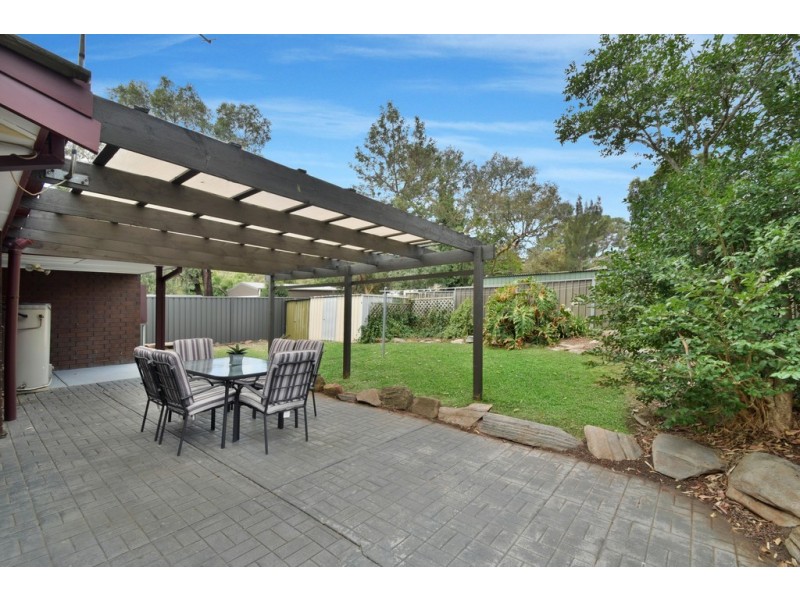 25 Barrdickson Crescent, Happy Valley SA 5159