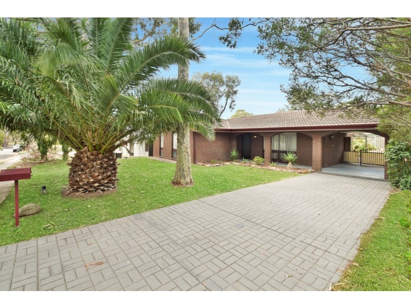 25 Barrdickson Crescent, Happy Valley SA 5159