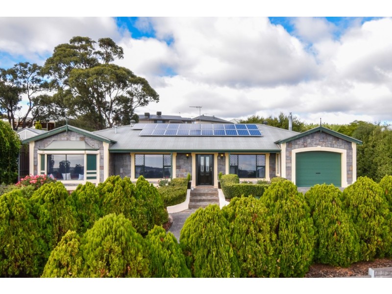 3 Caspian Court, Woodcroft SA 5162