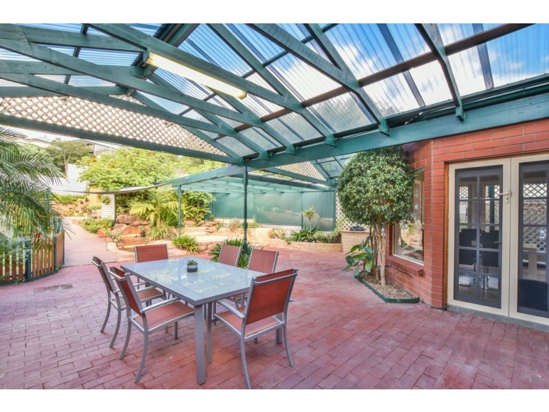 3 Caspian Court, Woodcroft SA 5162