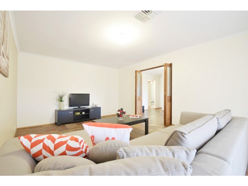 16 Buttercup Grove, Morphett Vale SA 5162