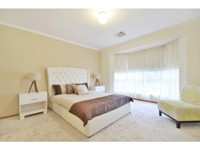 16 Buttercup Grove, Morphett Vale SA 5162