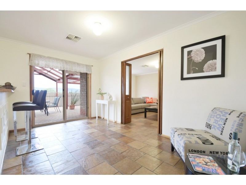 16 Buttercup Grove, Morphett Vale SA 5162