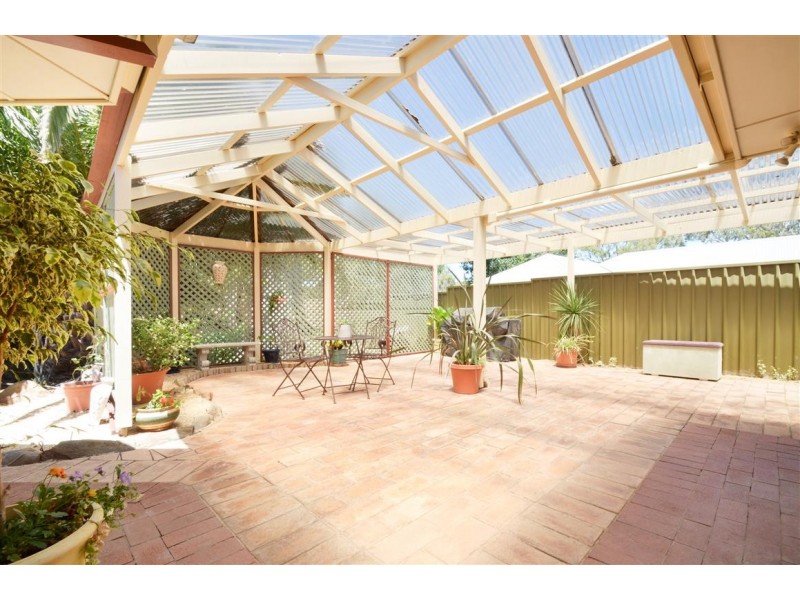 6 Horseshoe Drive, Woodcroft SA 5162