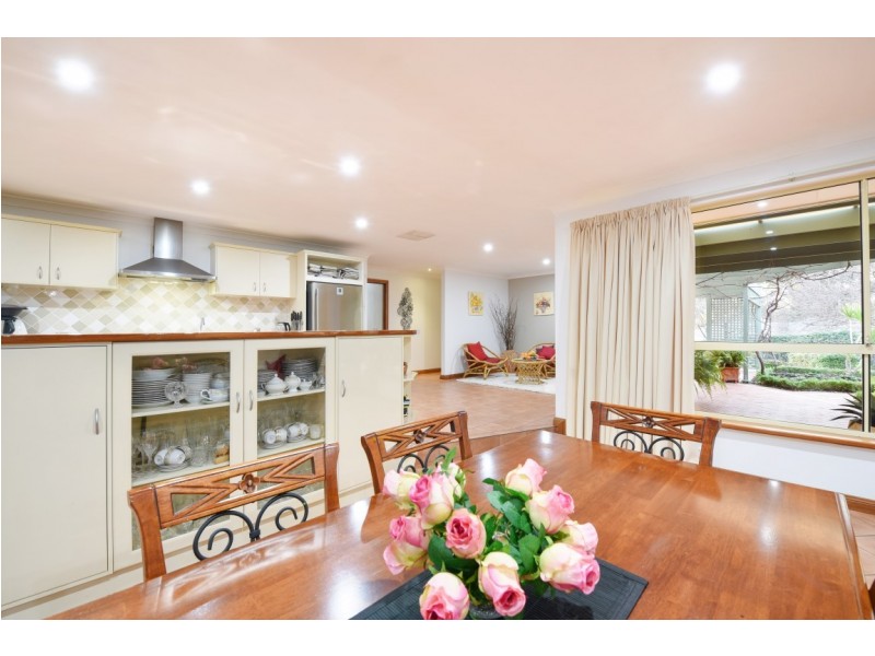 17 Horseshoe Drive, Woodcroft SA 5162