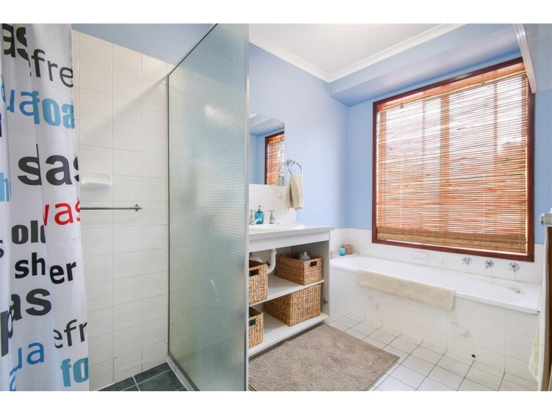 9 Hispano Drive, Woodcroft SA 5162