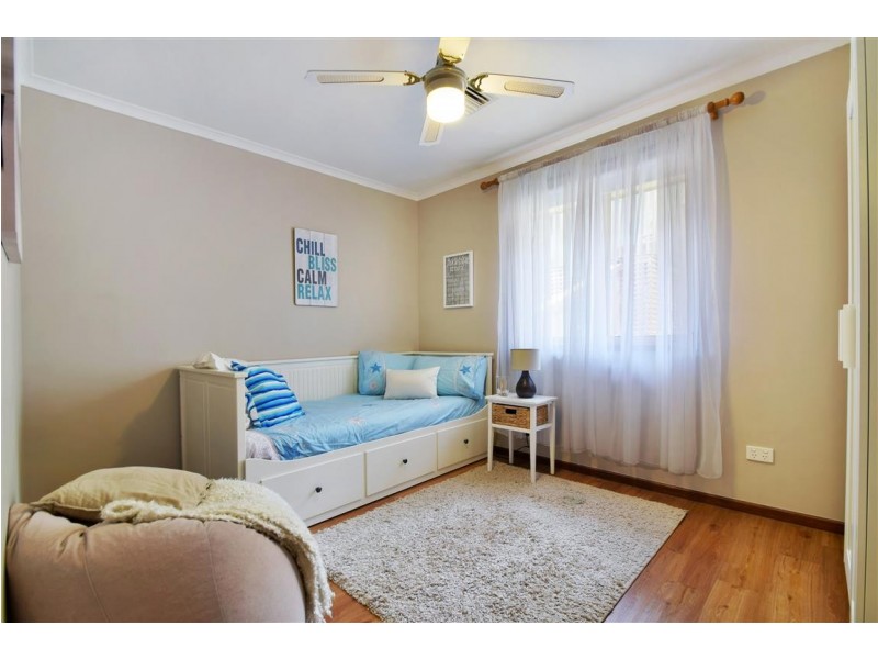 9 Hispano Drive, Woodcroft SA 5162