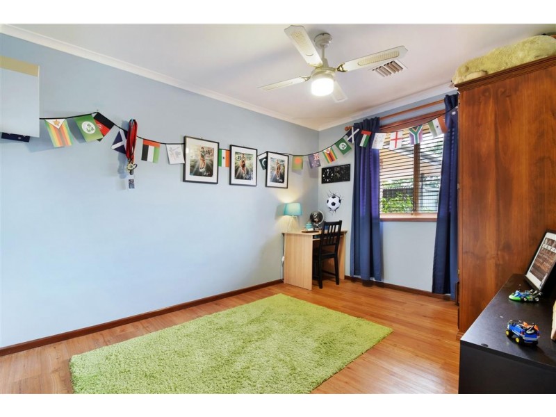 9 Hispano Drive, Woodcroft SA 5162