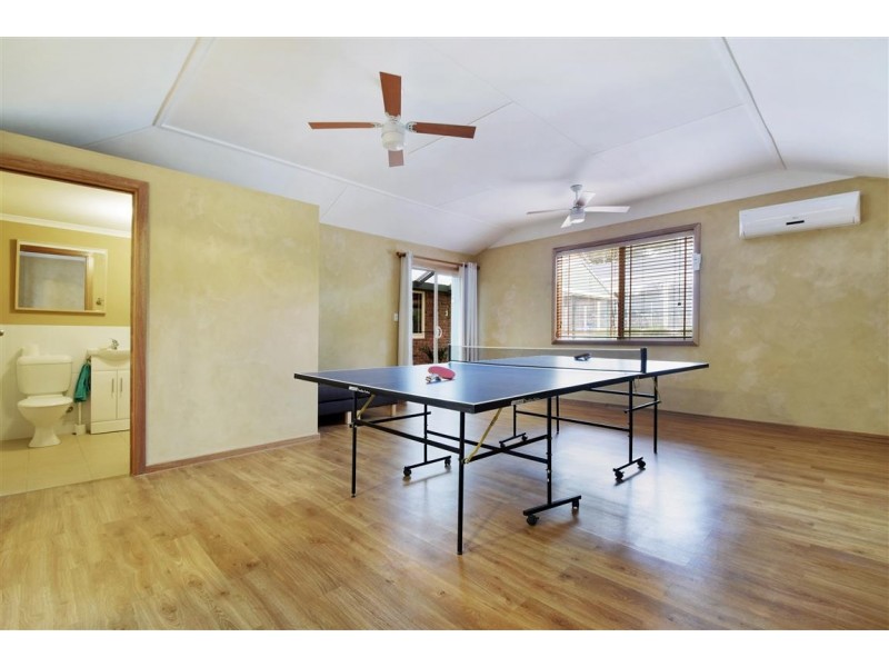 9 Hispano Drive, Woodcroft SA 5162