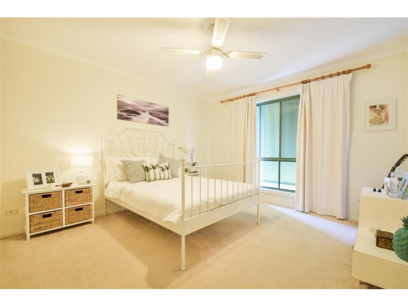 9 Hispano Drive, Woodcroft SA 5162