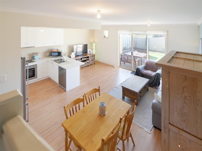 2/6 Aldinga Beach Road, Aldinga Beach SA 5173