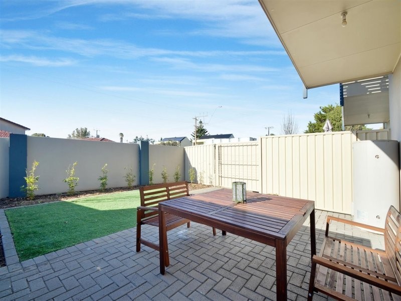 2/6 Aldinga Beach Road, Aldinga Beach SA 5173