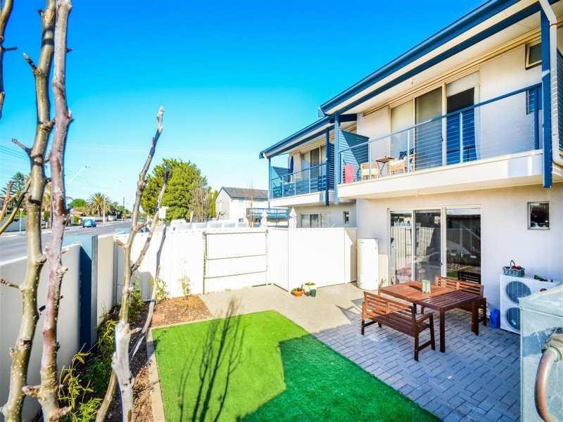 2/6 Aldinga Beach Road, Aldinga Beach SA 5173